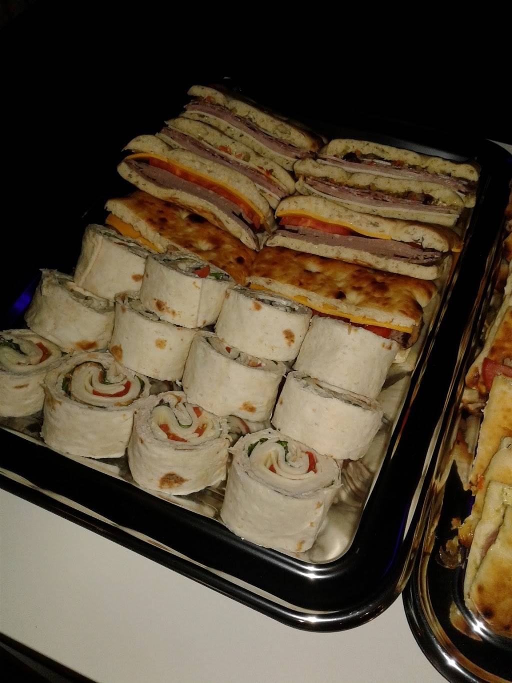 Crystal Restaurant & Bar | restaurant | 1401 University Blvd E # G12, Hyattsville, MD 20783, USA | 3014081600 OR +1 301-408-1600