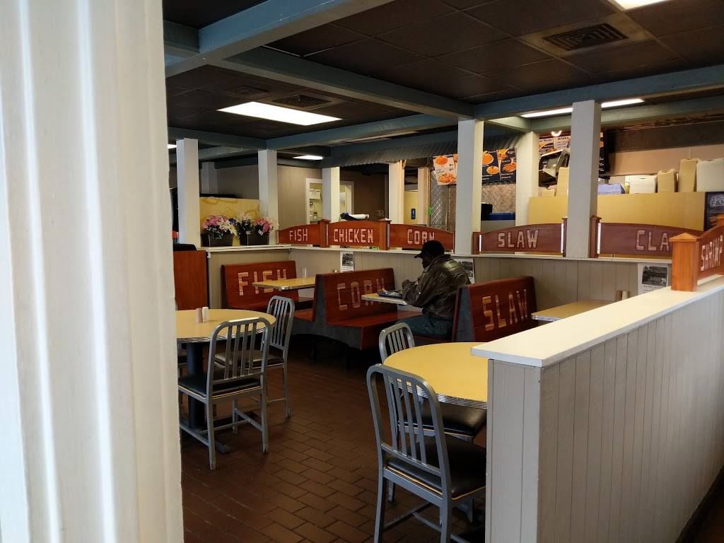 Long John Silvers | restaurant | 123 Harlem Ave, Forest Park, IL 60130, USA | 7087714054 OR +1 708-771-4054