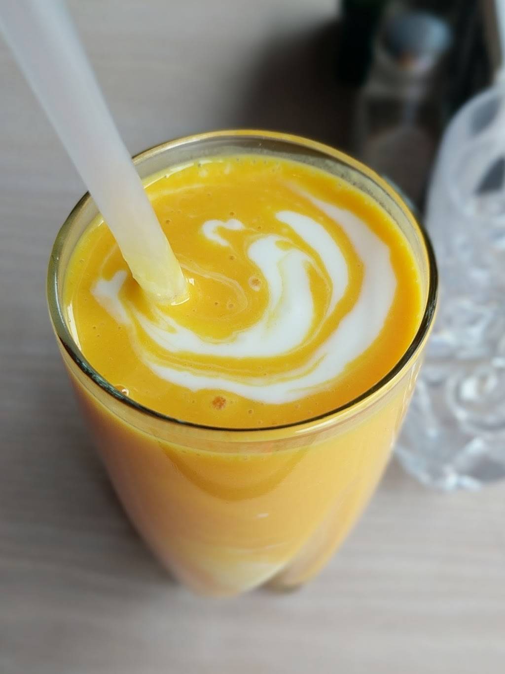 Kohinoor Indian Restaurant and Lounge | night club | 6 E Columbia Ave, Champaign, IL 61820, USA | 2175521384 OR +1 217-552-1384