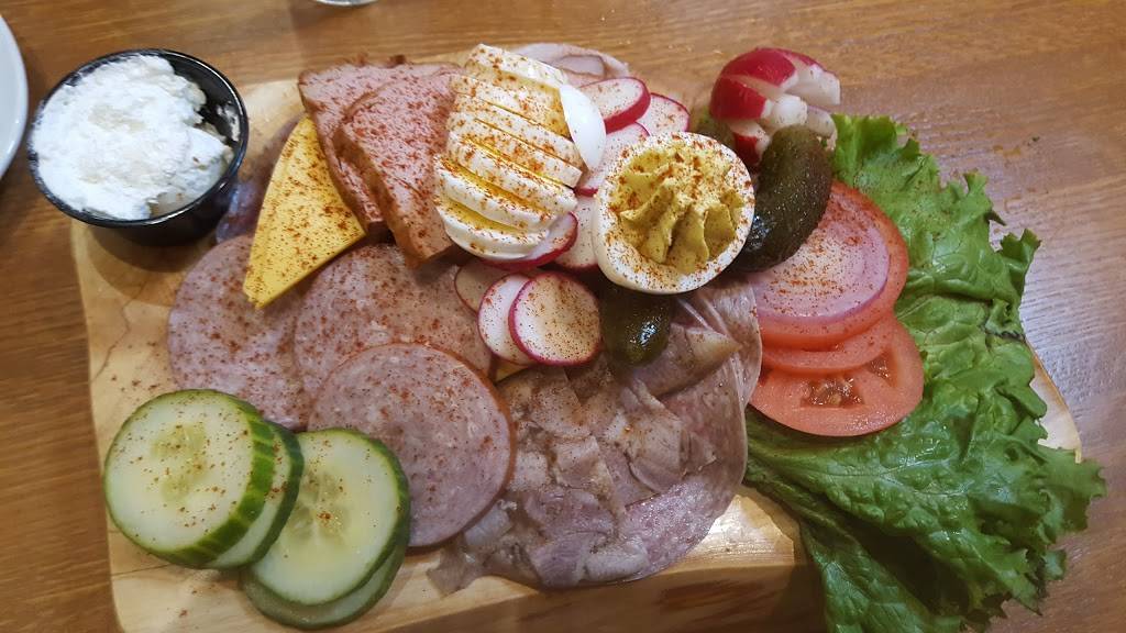 The Bavarian Bierhaus | restaurant | 700 W Lexington Blvd, Glendale, WI 53217, USA | 4142367000 OR +1 414-236-7000