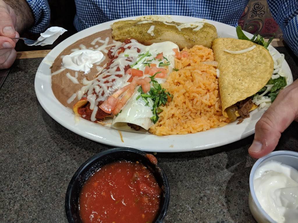 Festejos Restaurant Bar & Grill | restaurant | 905 E Main St, Clayton, NC 27520, USA | 9193592755 OR +1 919-359-2755