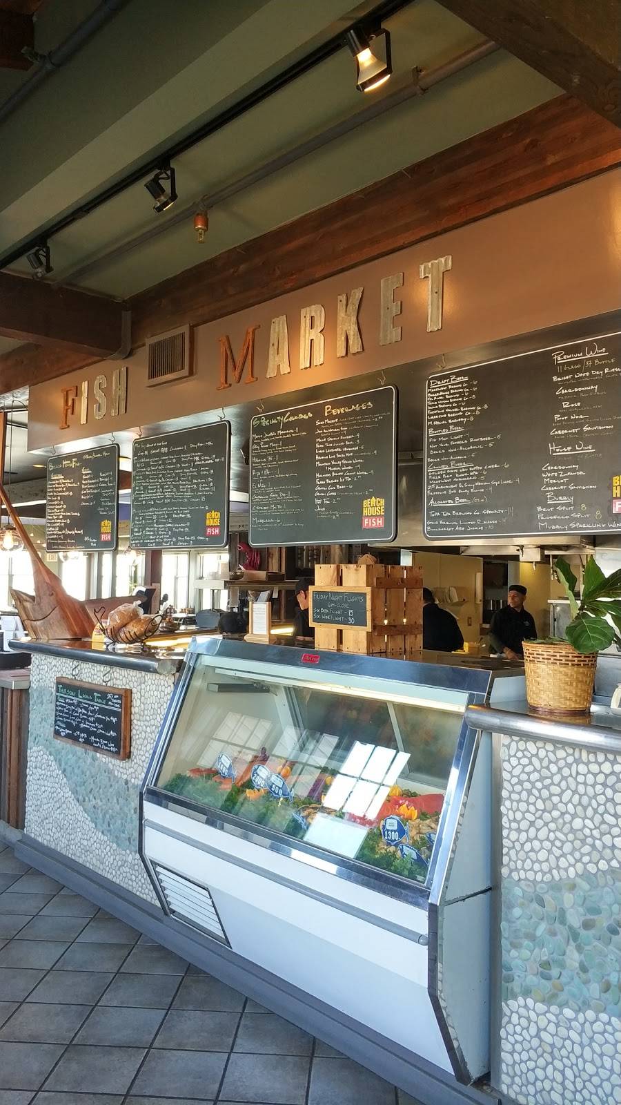 Beach House Fish | restaurant | 668 E Harbor Blvd, Ventura, CA 93001, USA | 8056434783 OR +1 805-643-4783