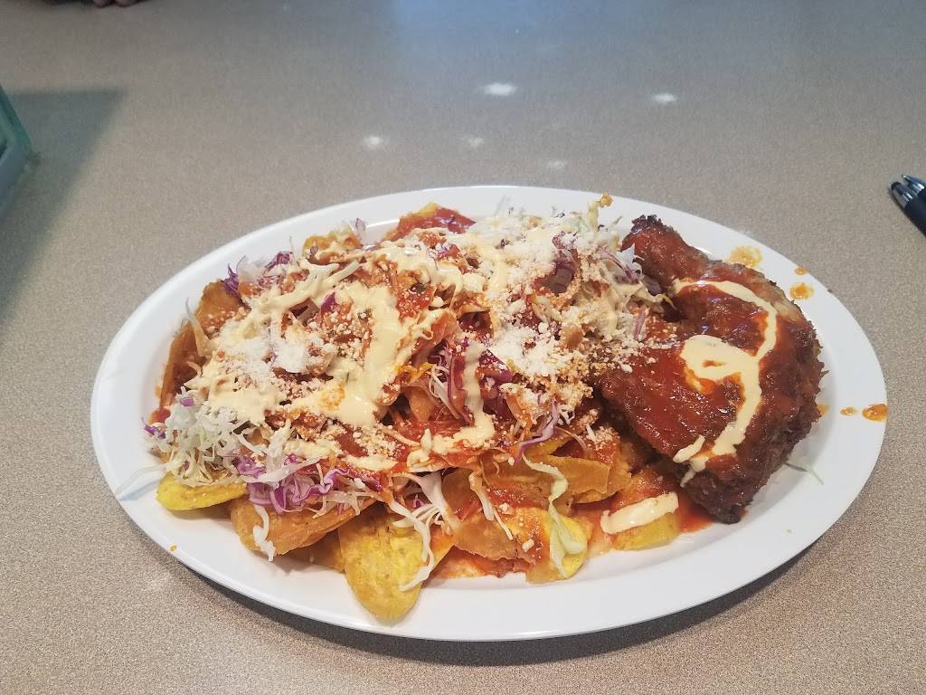 Catrachos Restaurant | restaurant | 330 S Green Bay Rd, Waukegan, IL 60085, USA | 2246378870 OR +1 224-637-8870