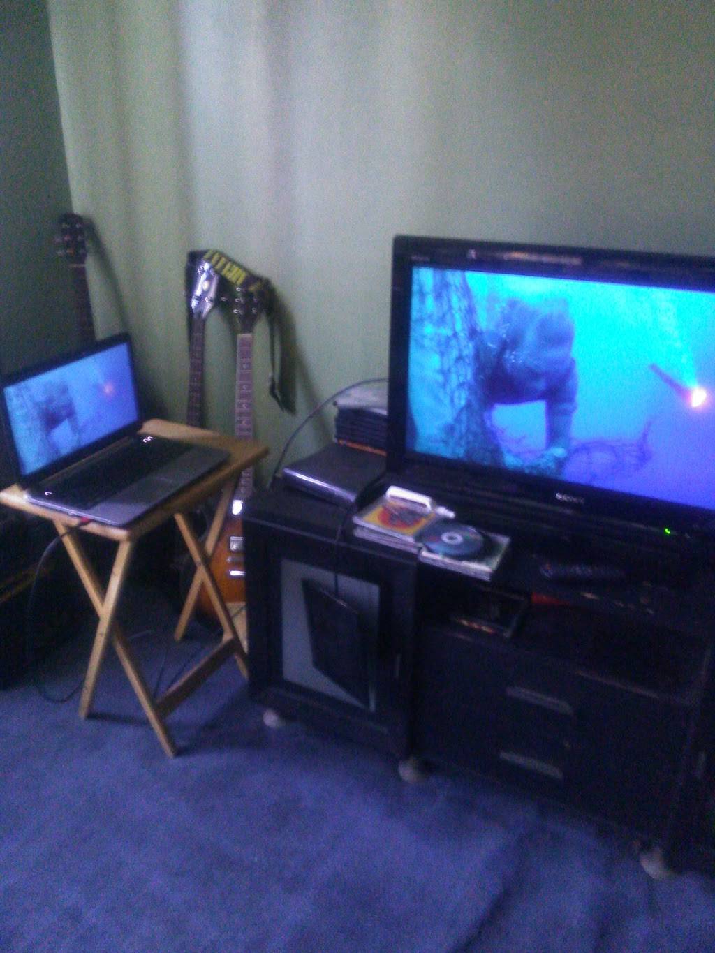 Pop-N-Pizza | restaurant | 3701 W 59th St, Chicago, IL 60629, USA | 7732848500 OR +1 773-284-8500