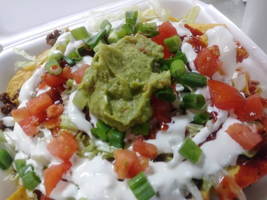 Jolly Tamale | restaurant | 803 S Dirksen Pkwy, Springfield, IL 62703, USA | 2175232345 OR +1 217-523-2345