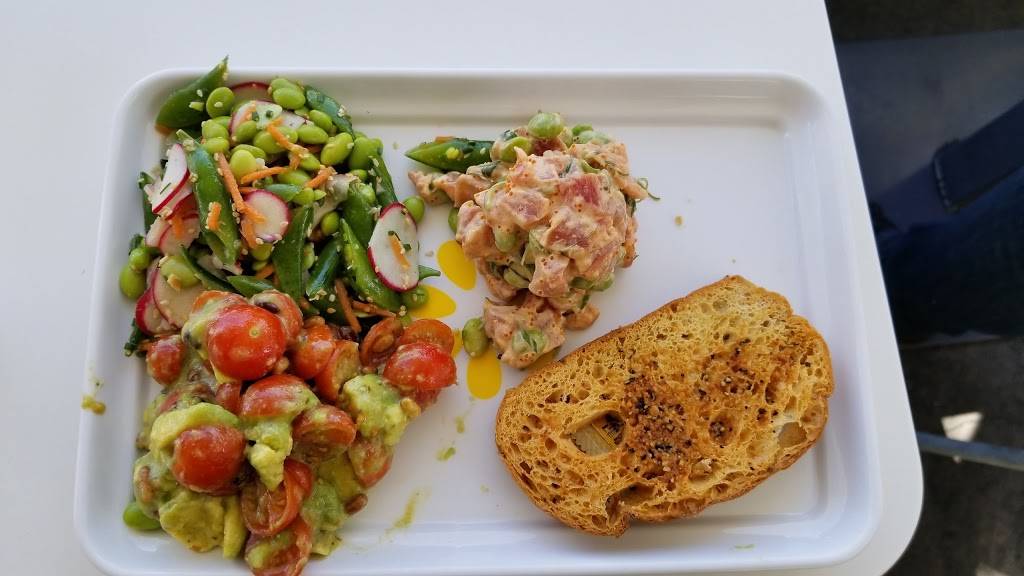 Lemonade | restaurant | 4400 W Riverside Dr, Burbank, CA 91505, USA | 8188413900 OR +1 818-841-3900