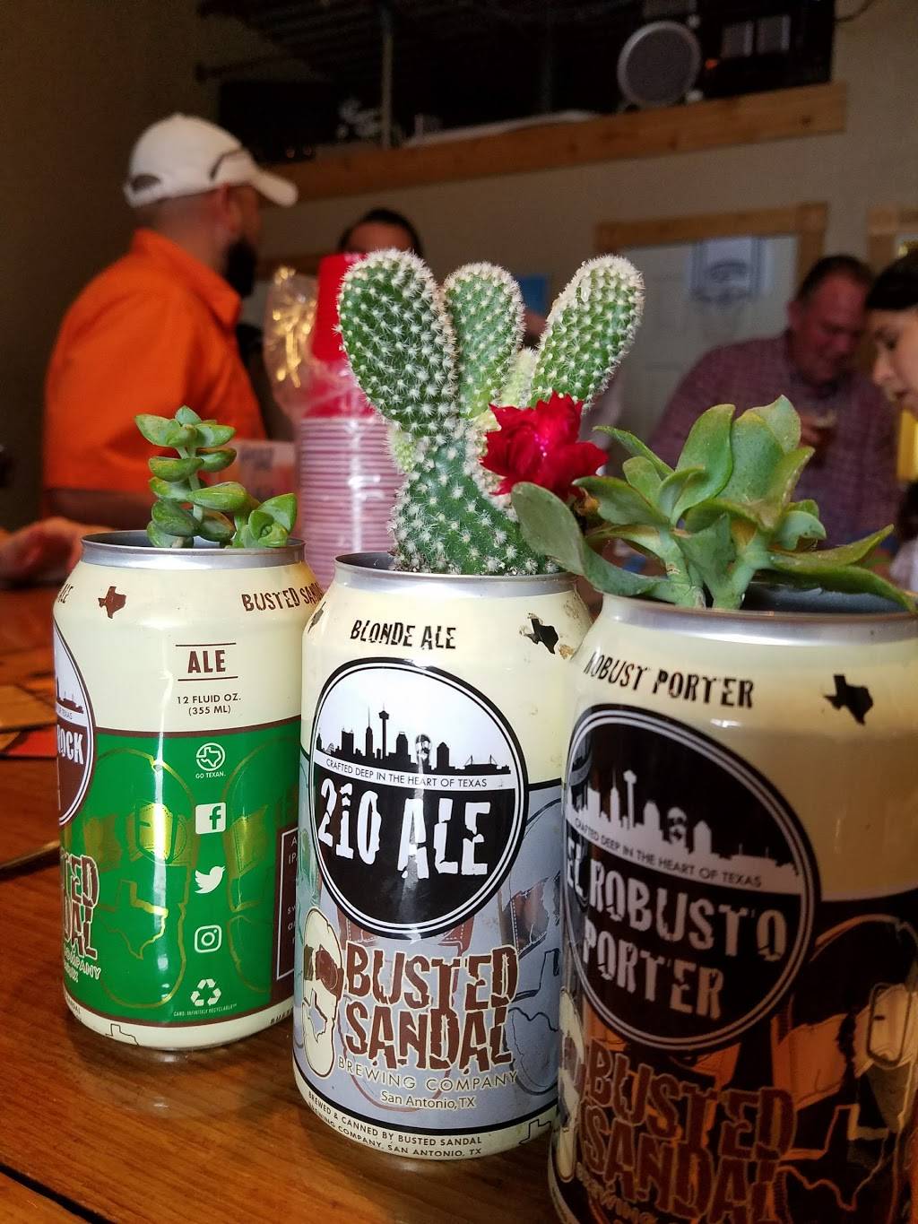 Busted Sandal Brewing Company | restaurant | 7114 Oaklawn Dr, San Antonio, TX 78229, USA | 2108721486 OR +1 210-872-1486