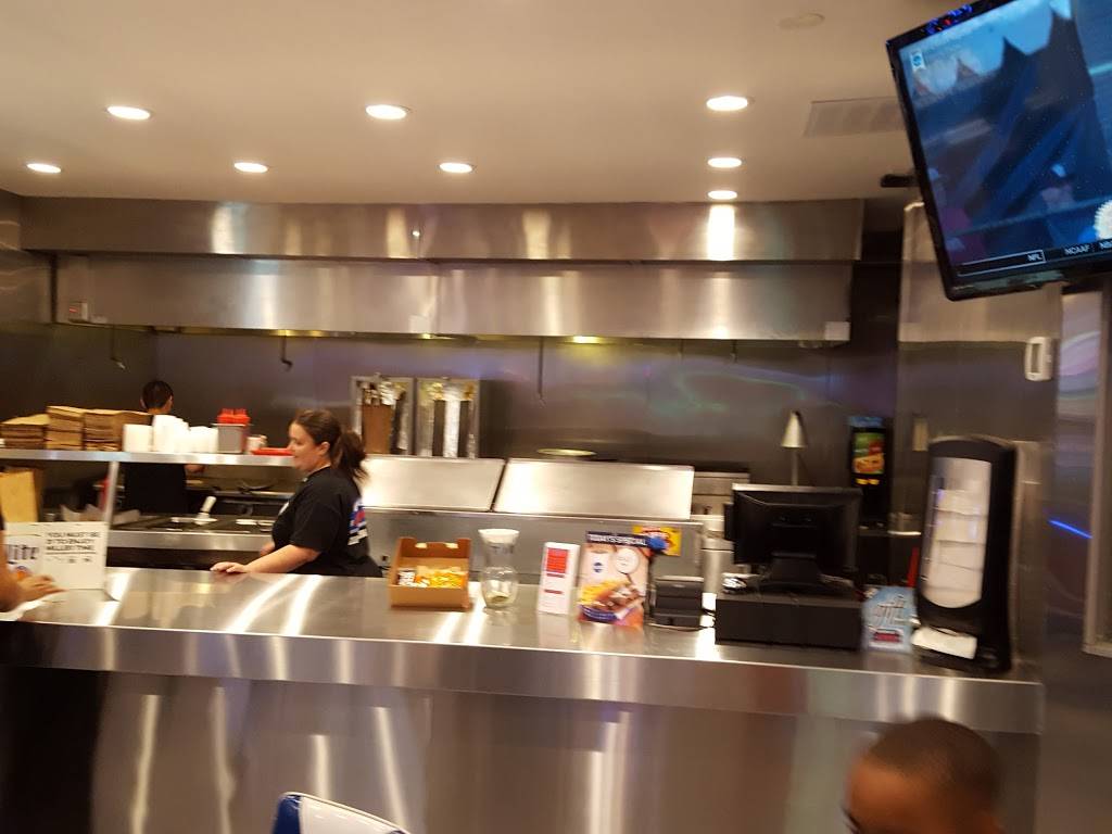 Georges Gyros | restaurant | 2330, 2500 Martin Luther King Jr Dr, North Chicago, IL 60064, USA | 8476727830 OR +1 847-672-7830