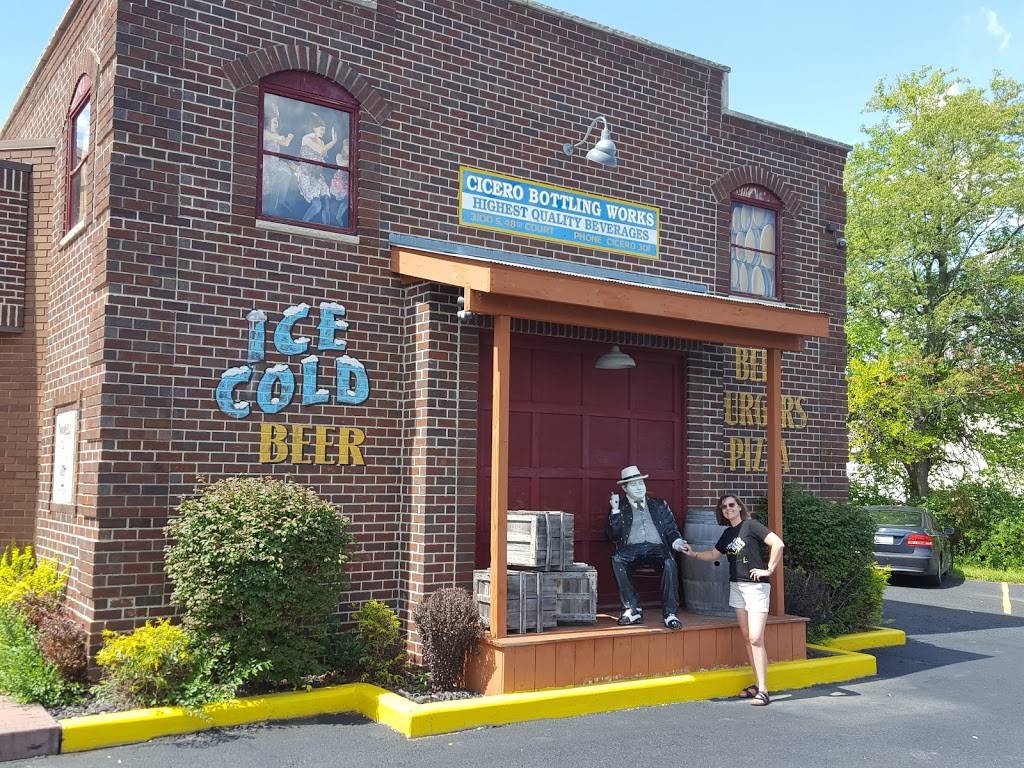 Goodfellas Bar & Grill | restaurant | 11200 W 129th Ave, Cedar Lake, IN 46303, USA | 2193746700 OR +1 219-374-6700