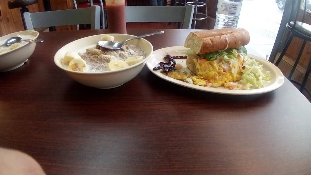 Taqueria El Chorrito | restaurant | 6404 N Clark St, Chicago, IL 60626, USA | 7733810902 OR +1 773-381-0902