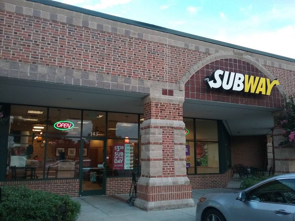 Subway Restaurants | restaurant | 143 Cross Center Rd, Denver, NC 28037, USA | 7048273098 OR +1 704-827-3098