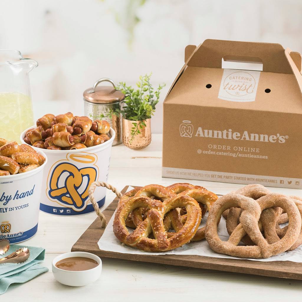 Auntie Annes | bakery | 1629 Creswell Ln, Opelousas, LA 70570, USA | 3379489399 OR +1 337-948-9399