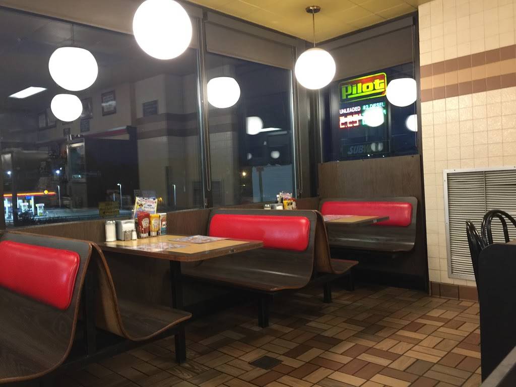 Waffle House | meal takeaway | 11213 Frontage Rd, Walton, KY 41094, USA | 8594857131 OR +1 859-485-7131