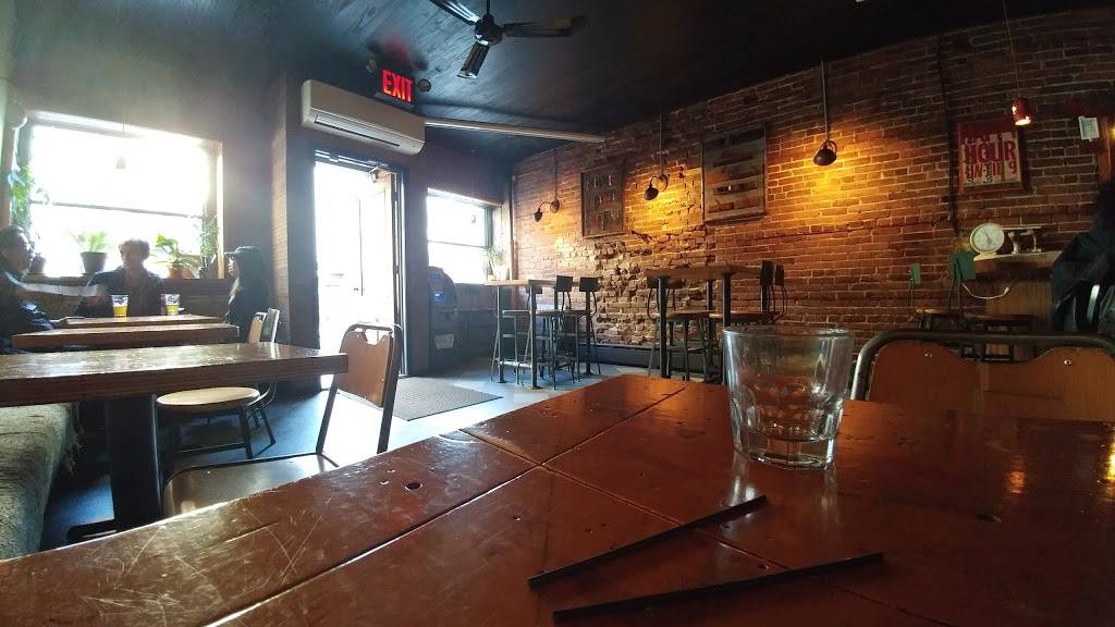 Tradesman | restaurant | 222 Bushwick Ave, Brooklyn, NY 11206, USA | 7183865300 OR +1 718-386-5300