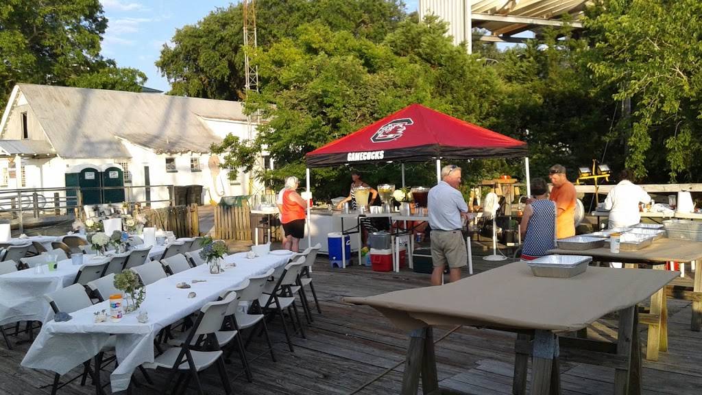 Wreck of the Richard & Charlene | restaurant | 106 Haddrell St, Mt Pleasant, SC 29464, USA | 8438840052 OR +1 843-884-0052