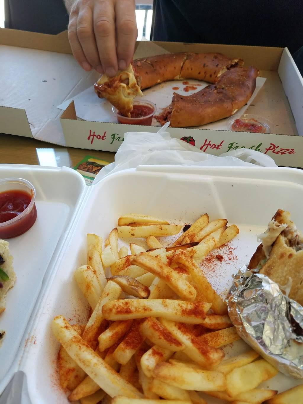 Milano Pizza and Greek | restaurant | 2900 Standiford Ave, Modesto, CA 95350, USA | 2095225555 OR +1 209-522-5555