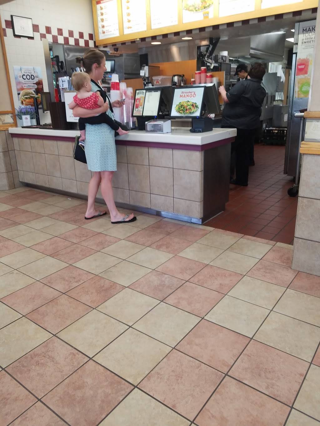 Wendys | restaurant | 113 N Keeneland Dr, Richmond, KY 40475, USA | 8596236958 OR +1 859-623-6958