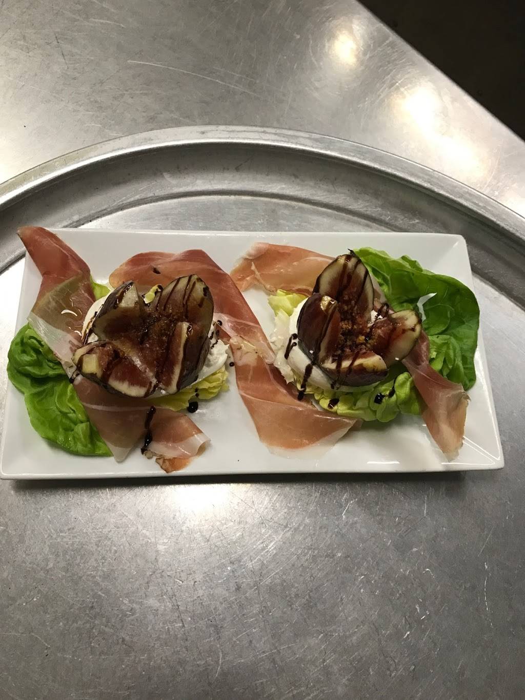 Emilio | restaurant | 1 Colonial Pl, Harrison, NY 10528, USA | 9148353100 OR +1 914-835-3100