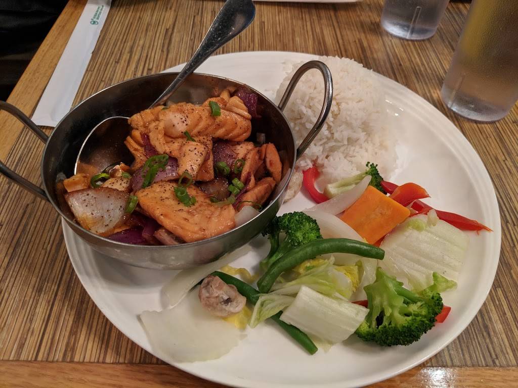 Noodle Market | restaurant | 470-472 Massachusetts Ave, Arlington, MA 02474, USA | 7816462400 OR +1 781-646-2400