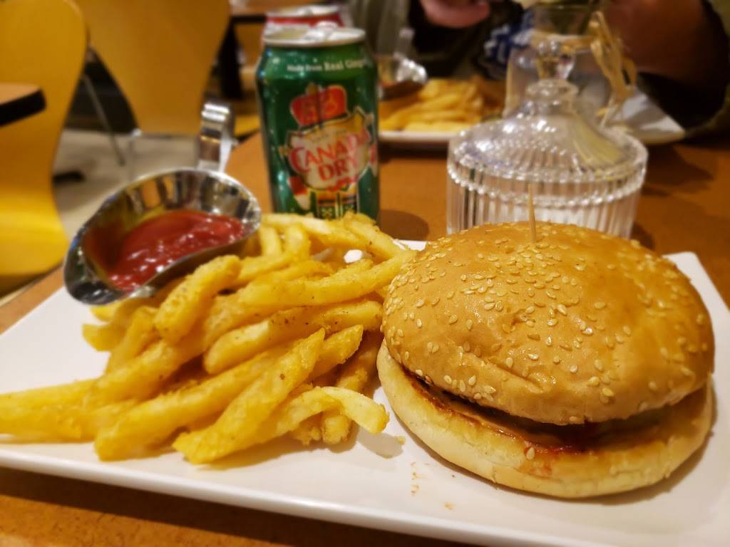 Chowk Bazaar Burger & Pizza | restaurant | 3208 Danforth Ave, Scarborough, ON M1L 1C1, Canada | 4166990009 OR +1 416-699-0009