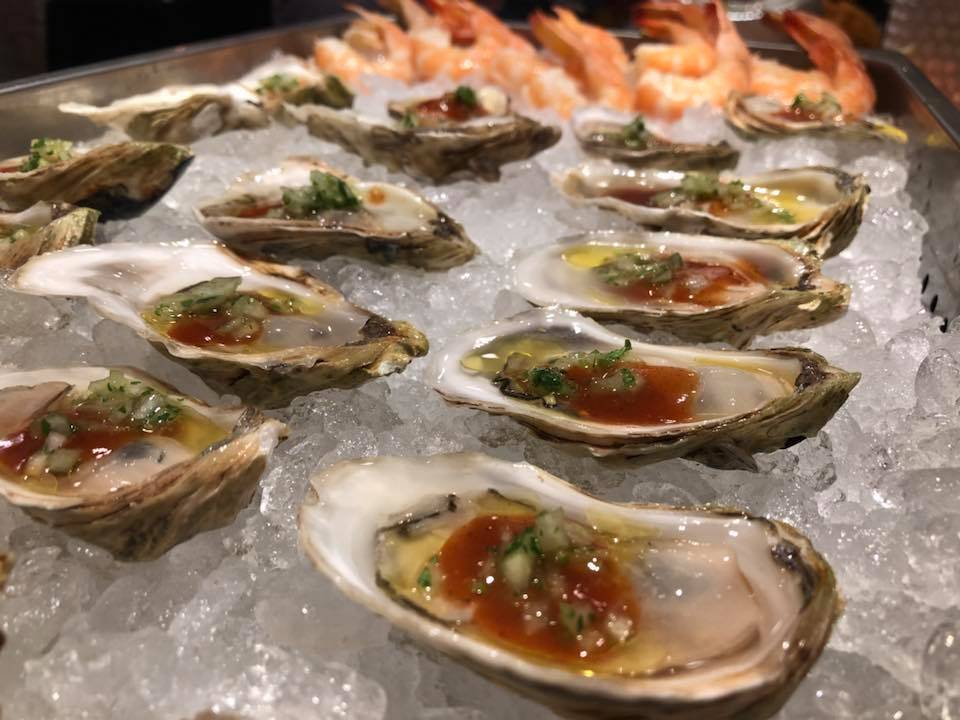 Shore Raw Bar & Grill | restaurant | 8665 TX-71 Suite 100, Austin, TX 78735, USA | 5126186400 OR +1 512-618-6400