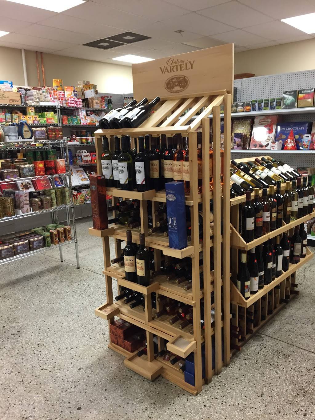 Troika Gastronom and Restaurant | restaurant | 169 Hillwood Ave, Falls Church, VA 22046, USA | 7032413777 OR +1 703-241-3777