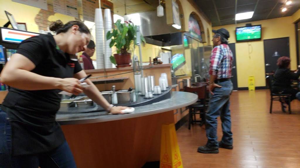 Las Delicias Sport Taqueria | restaurant | 29483 The Old Rd, Castaic, CA 91384, USA | 6612956992 OR +1 661-295-6992