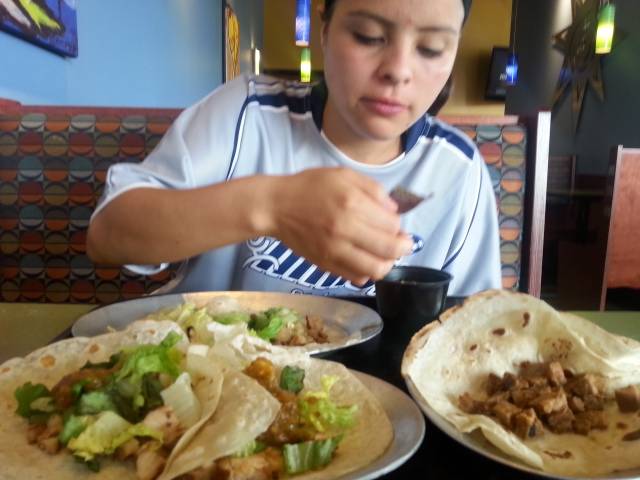 Pancheros Mexican Grill | restaurant | 3015 N Perryville Rd, Rockford, IL 61114, USA | 8157088570 OR +1 815-708-8570