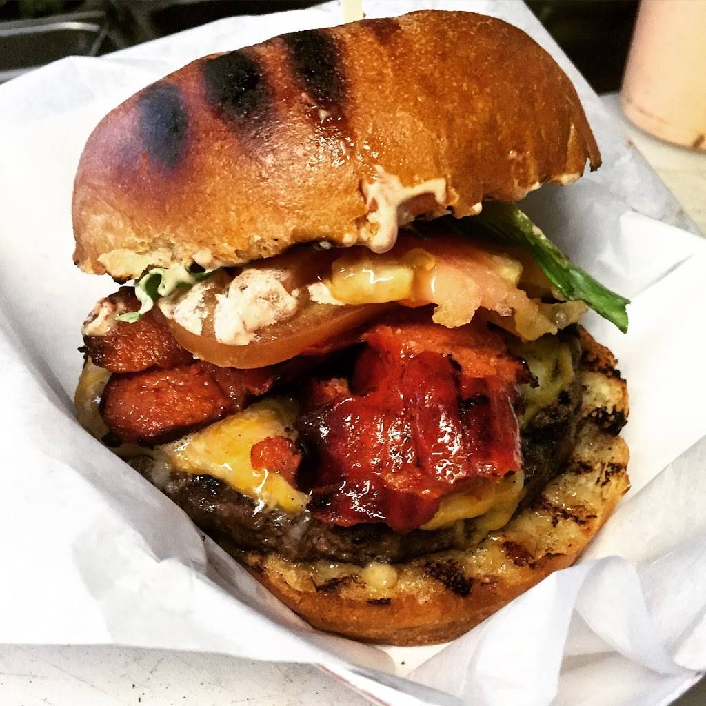 Barbed Wire Reef Restaurant and Food Trucks | restaurant | 4499 W 38th Ave #102, Denver, CO 80218, USA | 7202427042 OR +1 720-242-7042