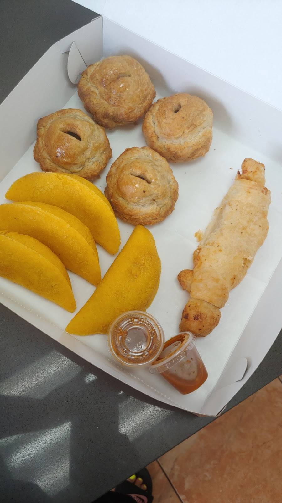 Happy Vegan Bakers Café | restaurant | 2800 W 84th St, Hialeah, FL 33018, USA | 7862547287 OR +1 786-254-7287