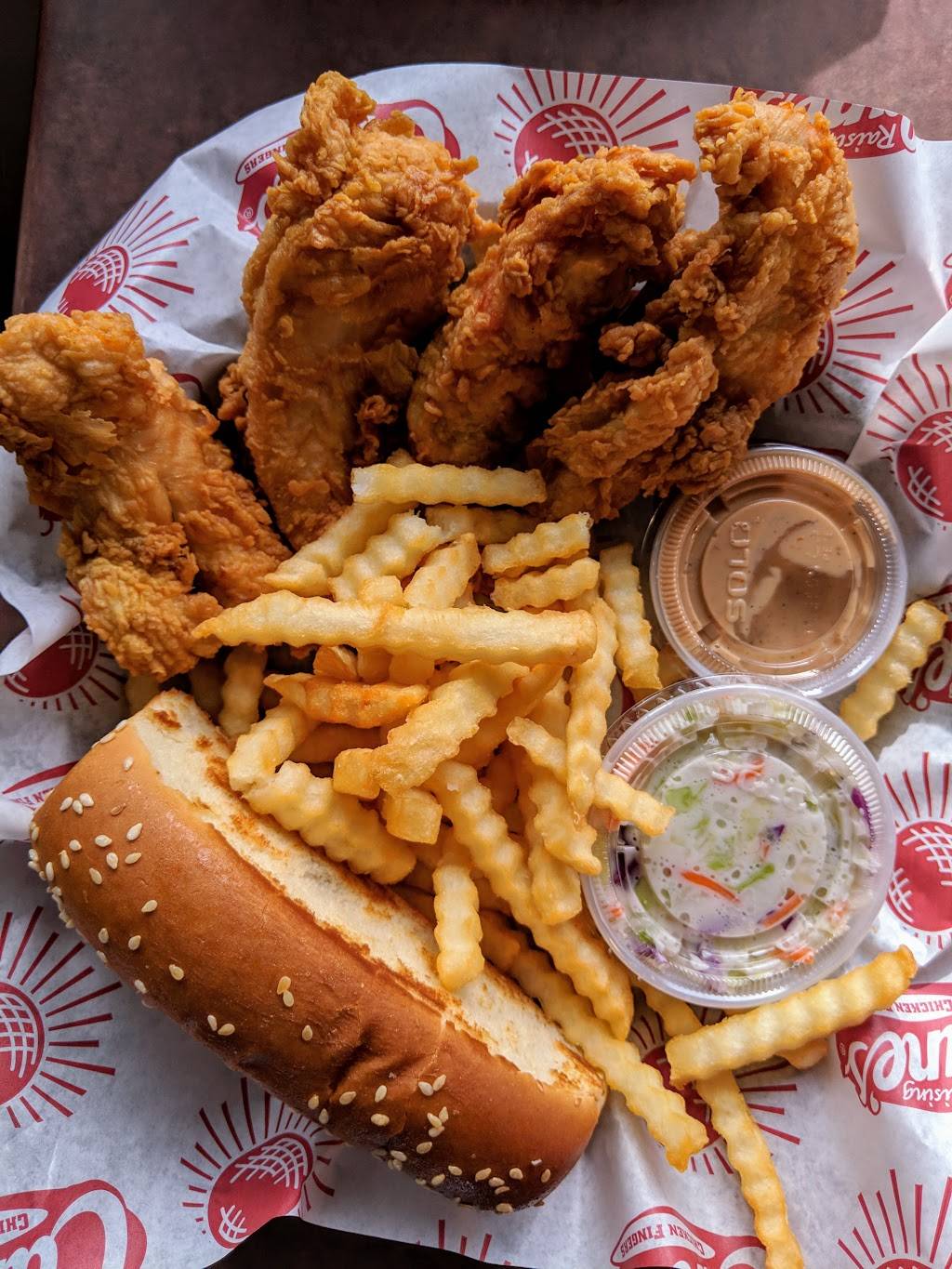 Raising Canes Chicken Fingers | meal takeaway | 6199 S Virginia St, Reno, NV 89502, USA | 7758532263 OR +1 775-853-2263