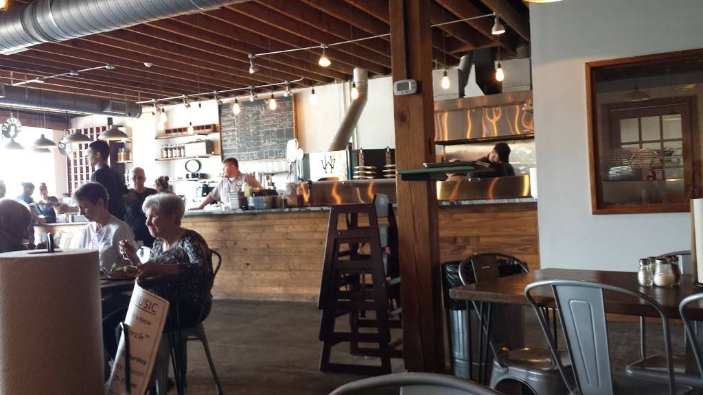 Hardware Pizza | restaurant | 131 SW Broad St, Lyons, GA 30436, USA | 9124033336 OR +1 912-403-3336