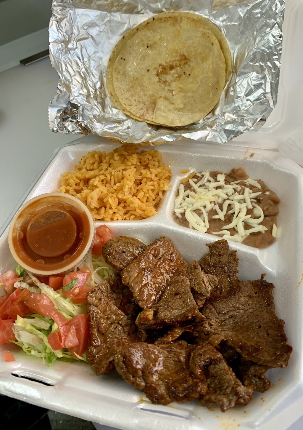 Los Primos Mexican Grill | restaurant | 6847 FL-40, Ocala, FL 34482, USA | 3522390765 OR +1 352-239-0765