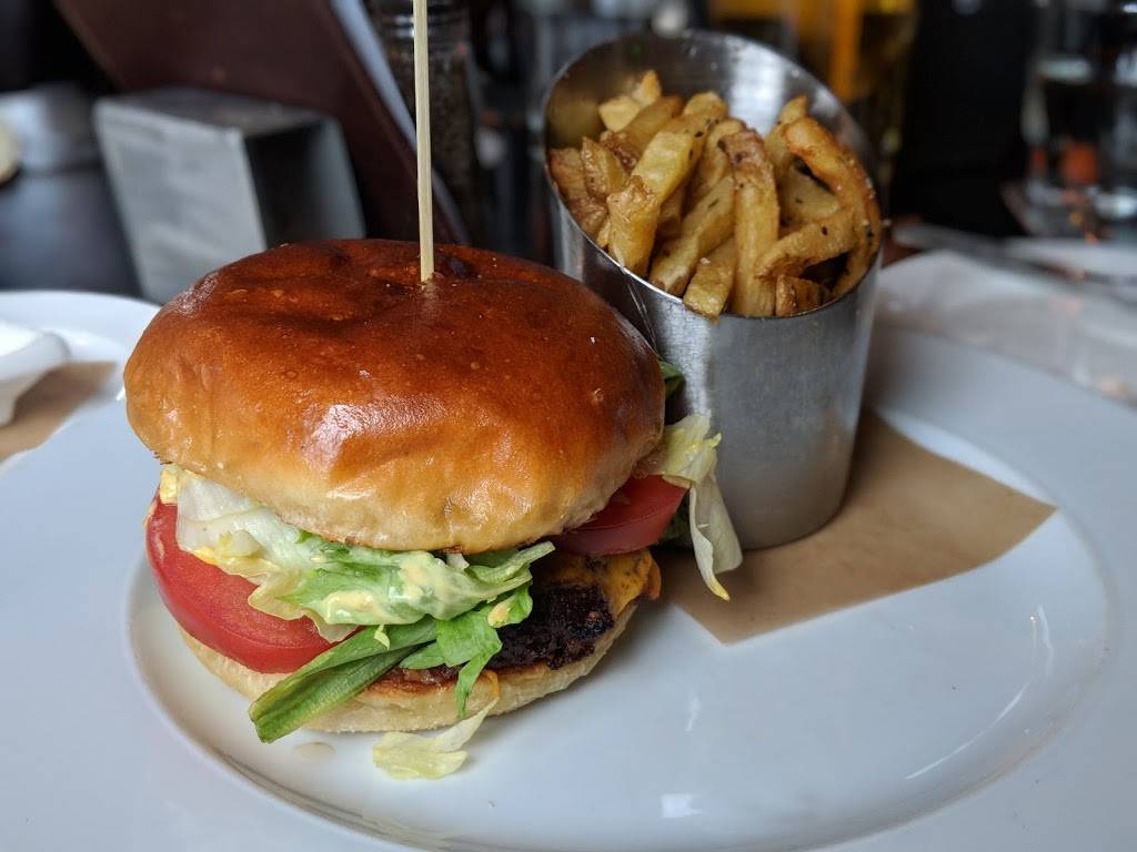 Wildcraft Grill + Long Bar | restaurant | 425 King St N, Waterloo, ON N2J 2Z5, Canada | 5198850117 OR +1 519-885-0117