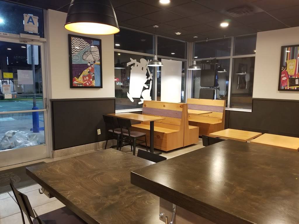 Taco Bell | meal takeaway | 10300 Alondra Blvd, Bellflower, CA 90706, USA | 5629208150 OR +1 562-920-8150