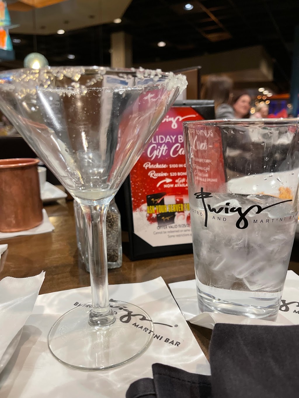 Twigs Bistro and Martini Bar | restaurant | 1321 N Columbia Center Blvd Suite 901A, Kennewick, WA 99336, USA | 5097353411 OR +1 509-735-3411