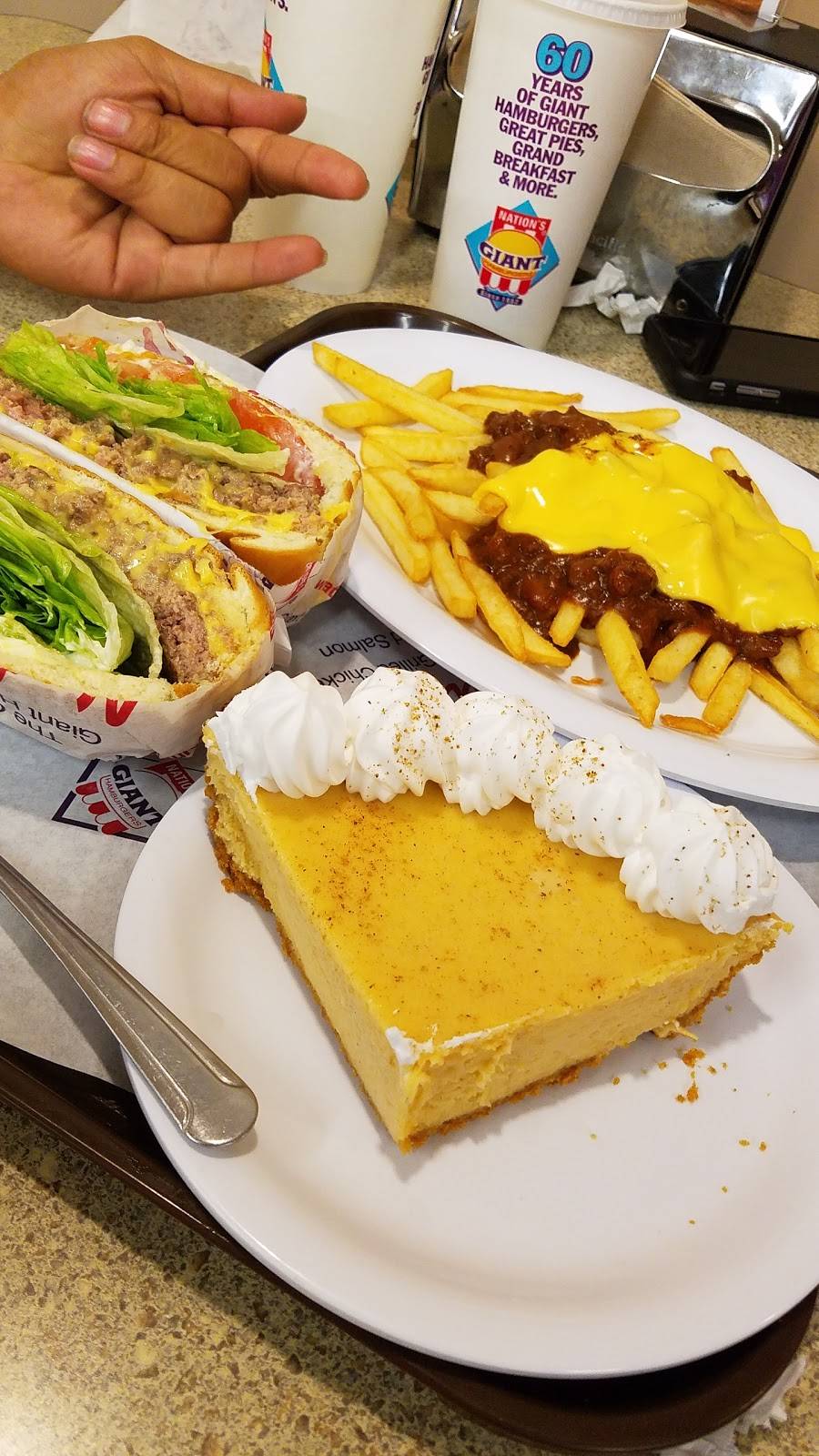 Nations Giant Hamburgers | restaurant | 1335 Washington Ave, San Leandro, CA 94577, USA | 5103528820 OR +1 510-352-8820