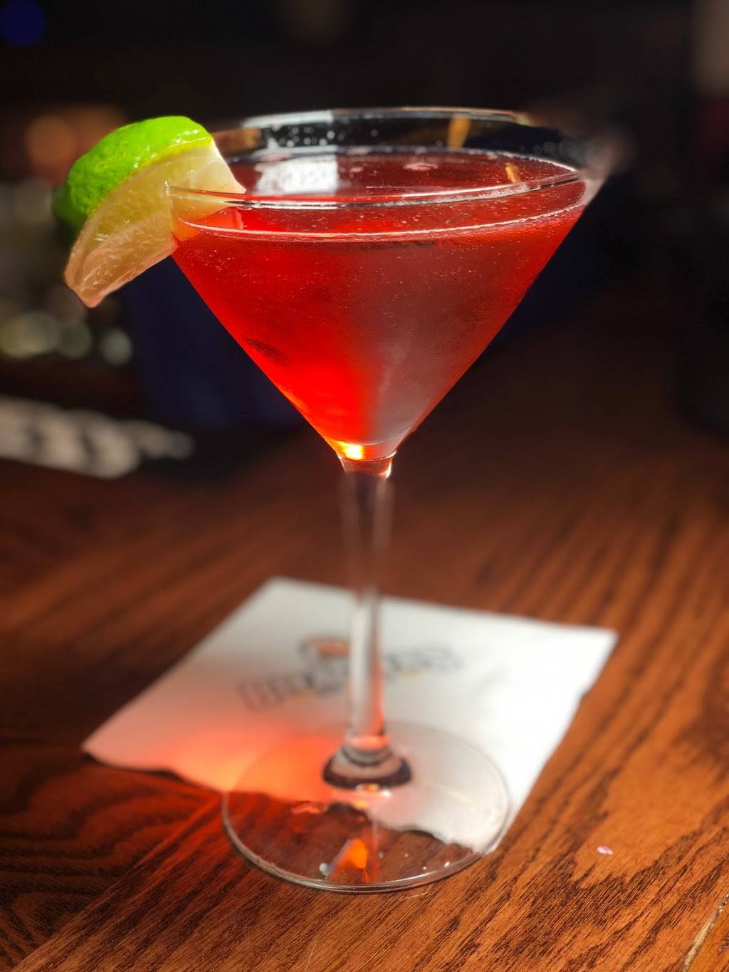 Bleachers Bar and Grill | restaurant | 6092 Jericho Turnpike, Commack, NY 11725, USA | 6314869696 OR +1 631-486-9696