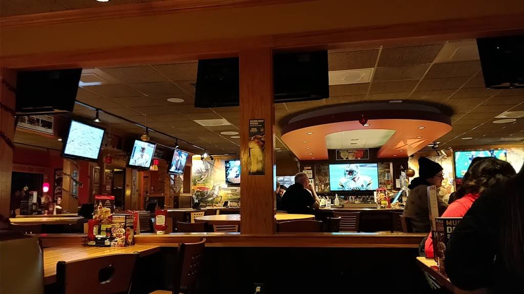 Applebees Grill + Bar | restaurant | 3250 Grand Ridge Dr NE, Grand Rapids, MI 49525, USA | 6163649492 OR +1 616-364-9492