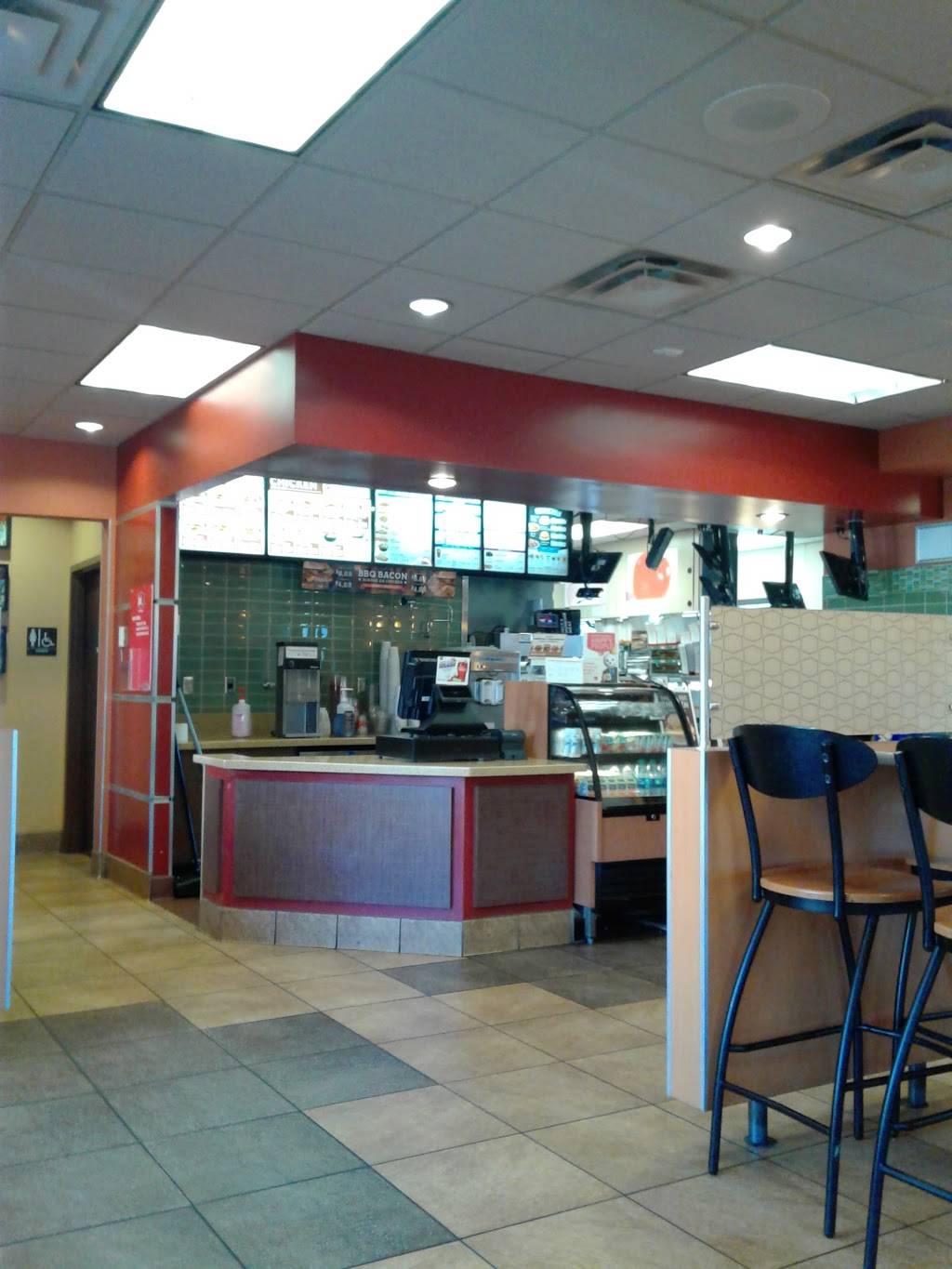 Jack in the Box | restaurant | 248 Huntington Dr, Monrovia, CA 91016, USA | 6263578302 OR +1 626-357-8302