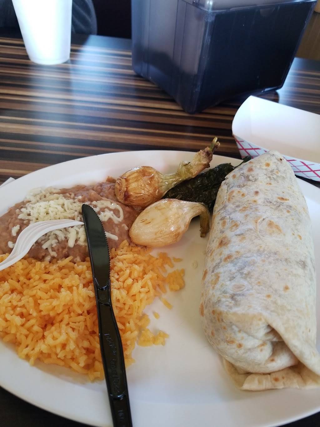 The Crazy Burrito | restaurant | 7516 Cass Avenue, Darien, IL 60561, USA | 6309680930 OR +1 630-968-0930