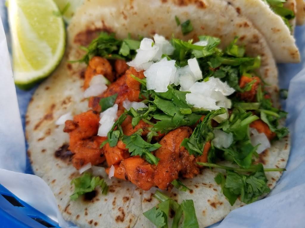 Baja Taco | restaurant | 209 Summit St, Crescent City, FL 32112, USA | 3866984155 OR +1 386-698-4155