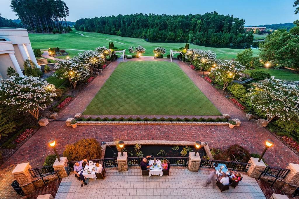 DiValletta Restaurant | restaurant | 1000 Club Rd, Greensboro, NC 27407, USA | 3368344877 OR +1 336-834-4877