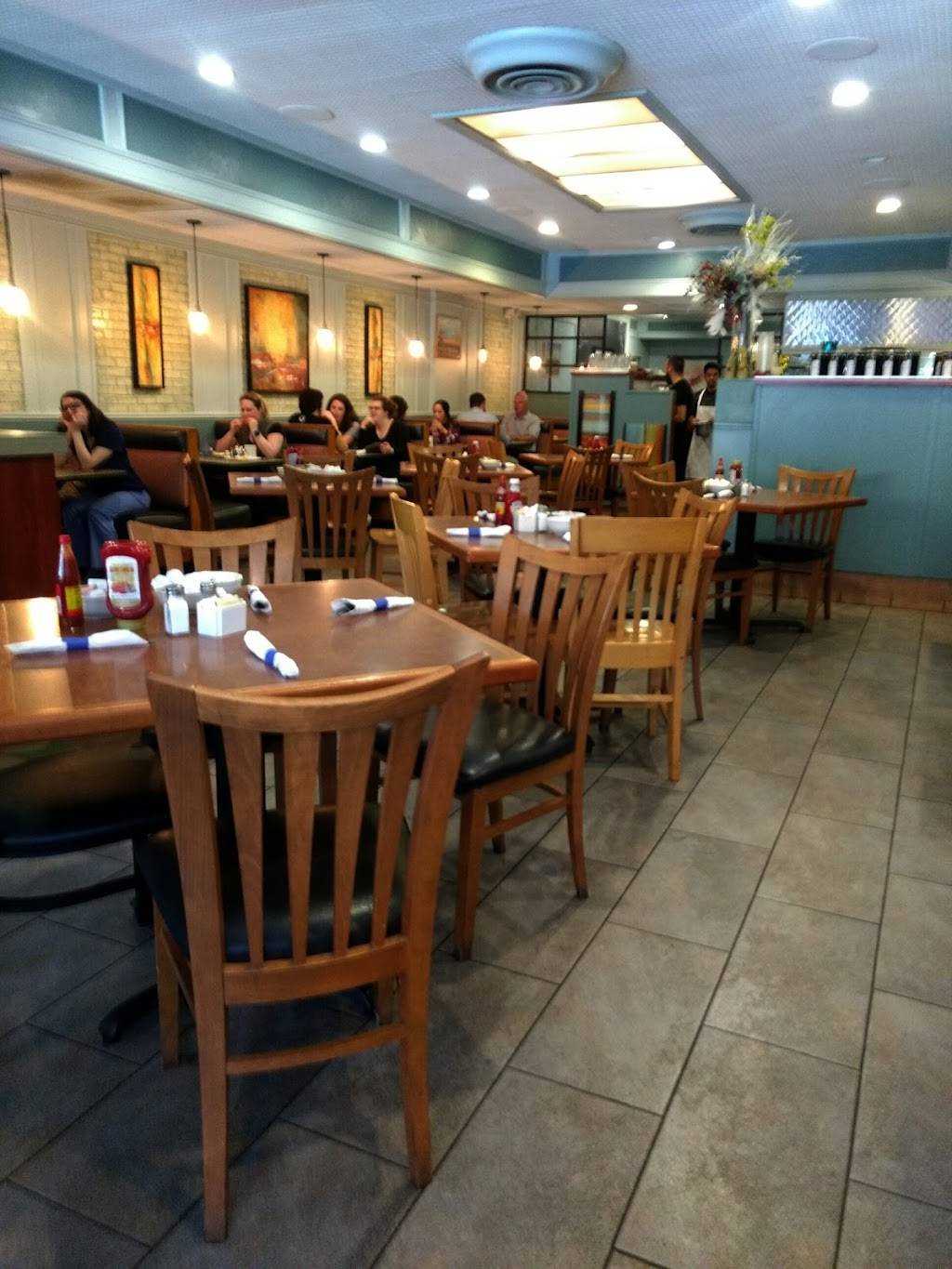 Delias Kitchen | restaurant | 1034 Lake St, Oak Park, IL 60301, USA | 7083581300 OR +1 708-358-1300