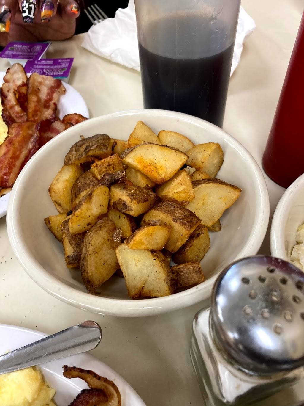 Sams Place | restaurant | 116 US-17, North Myrtle Beach, SC 29582, USA | 8432497800 OR +1 843-249-7800