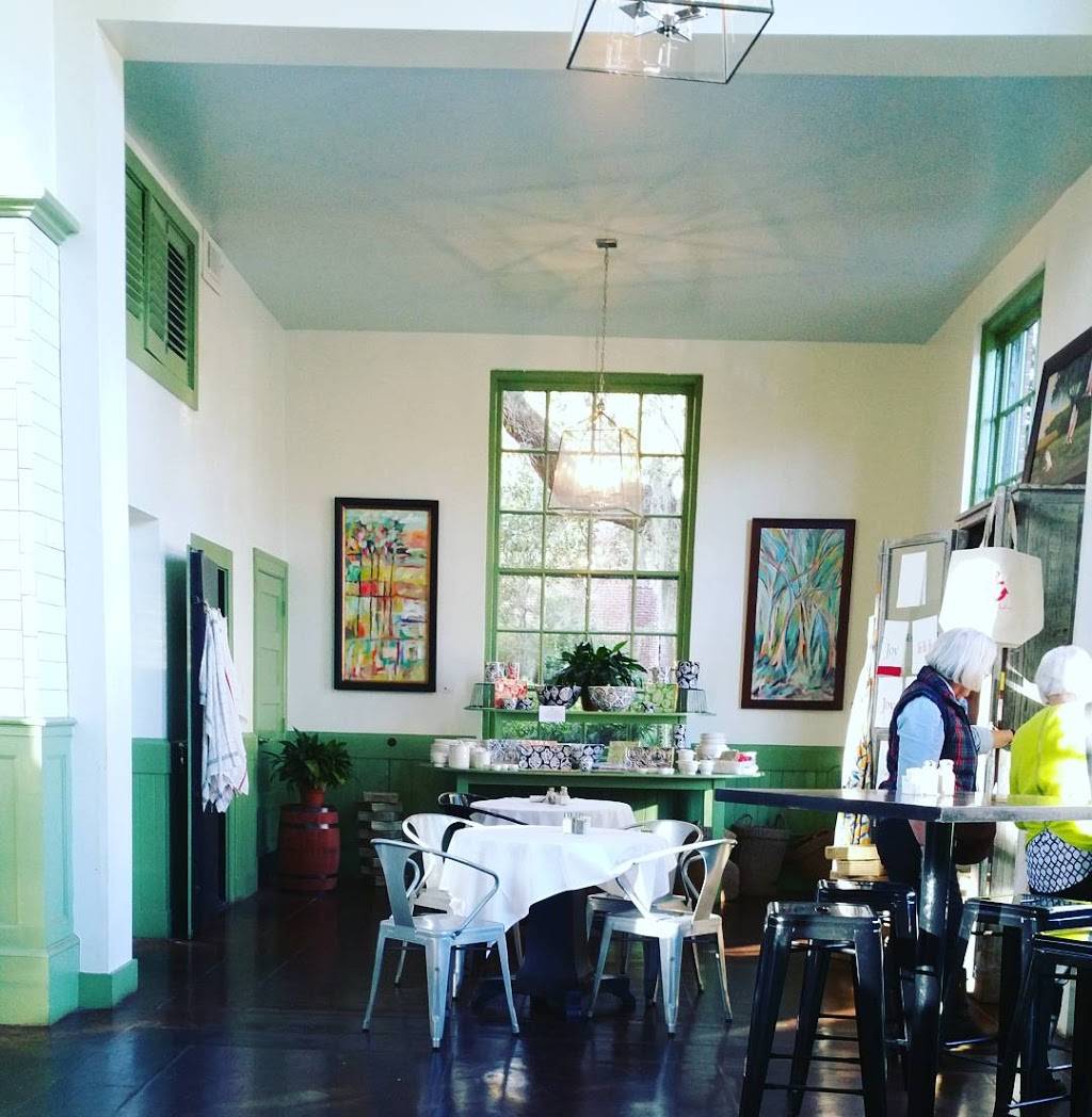 Lowcountry Produce Market & Café | restaurant | 302 Carteret St, Beaufort, SC 29902, USA | 8433221900 OR +1 843-322-1900