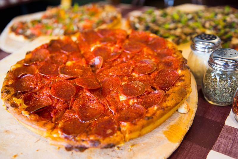 Little Italian Pizza | restaurant | 373 E Bailey Rd, Naperville, IL 60565, USA | 6309838200 OR +1 630-983-8200