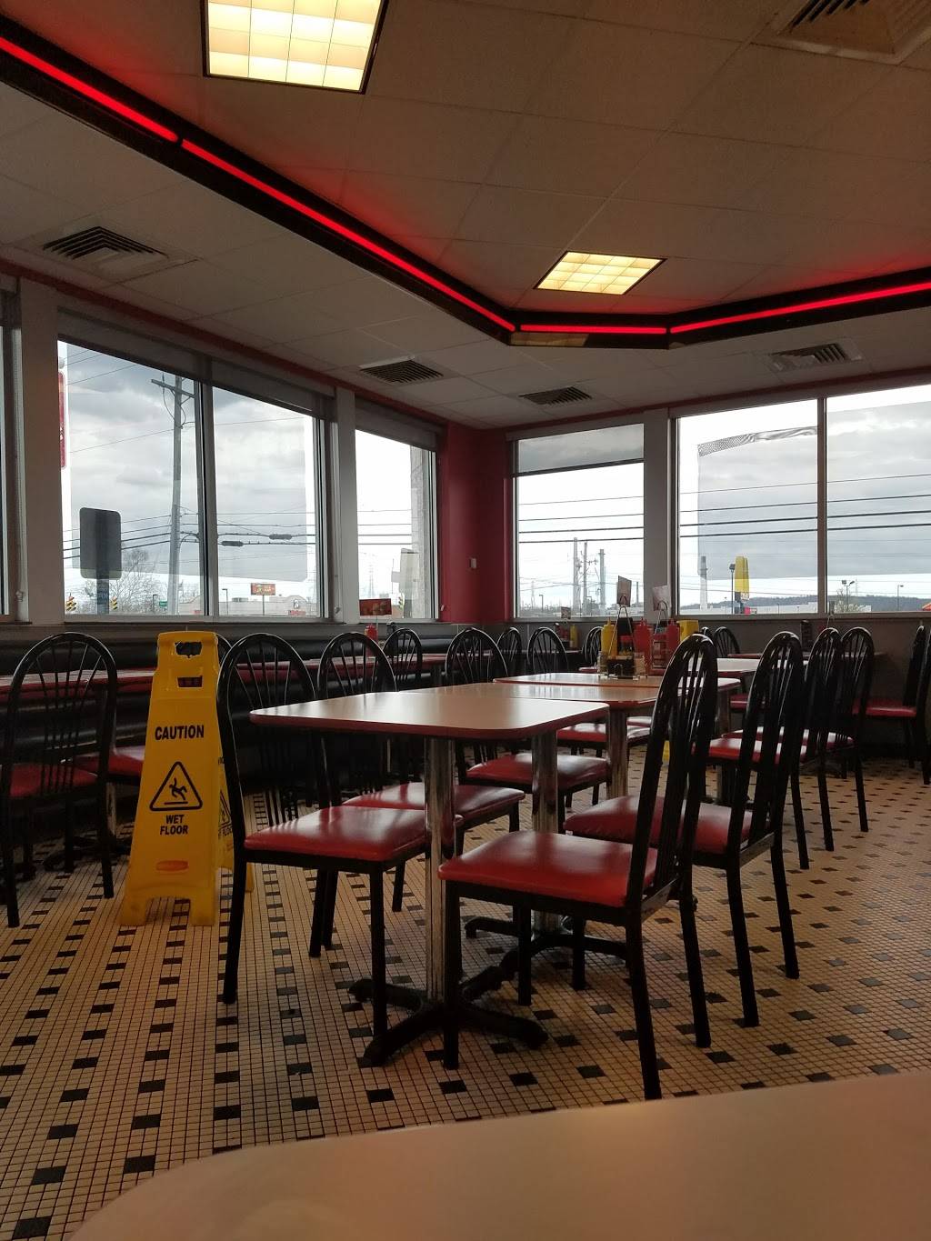 Steak n Shake | restaurant | 861 W Eads Pkwy, Lawrenceburg, IN 47025, USA | 8125394154 OR +1 812-539-4154