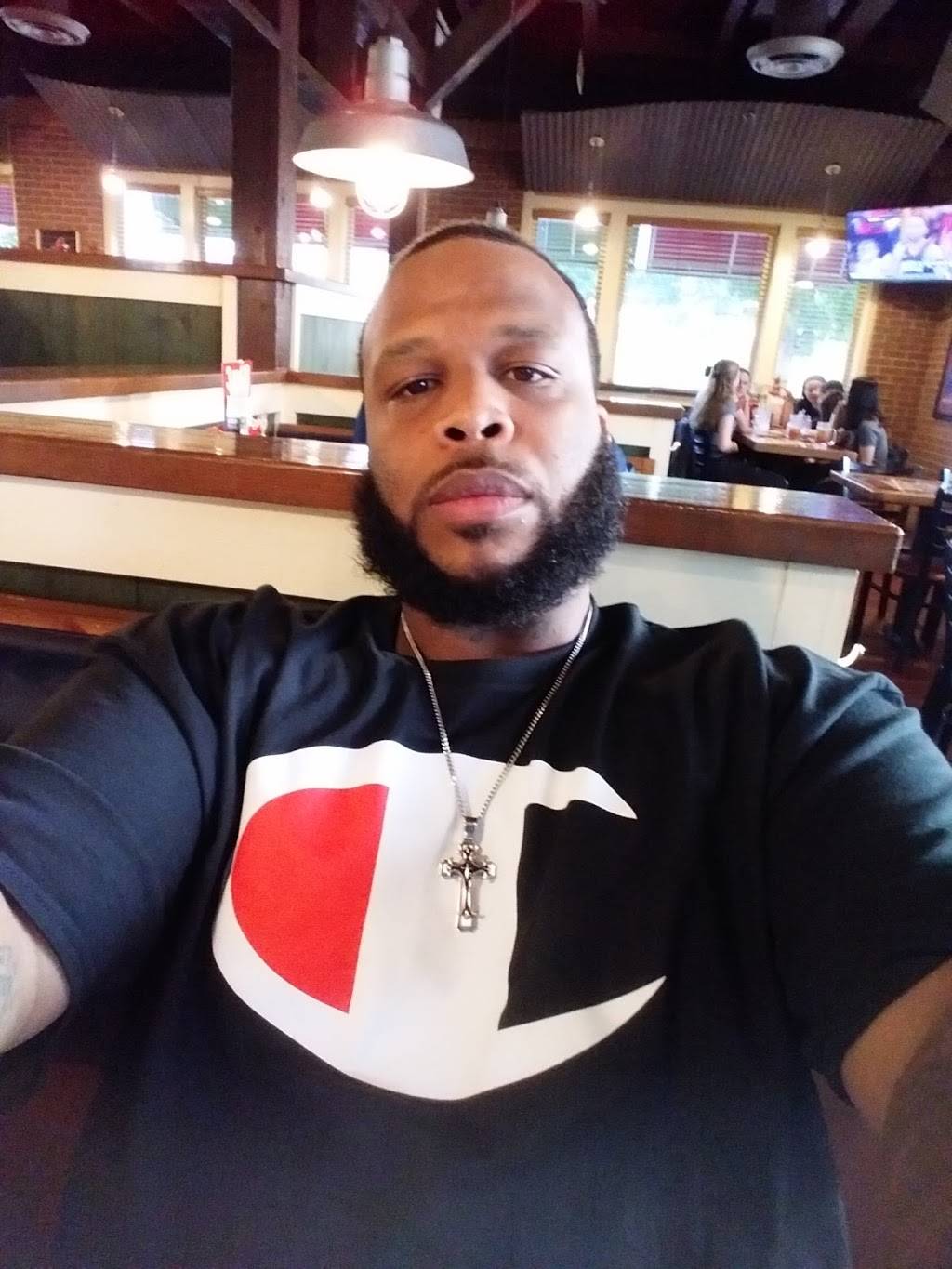 Buffalo Boss | restaurant | 17 W 125th St, New York, NY 10027, USA | 2123692677 OR +1 212-369-2677