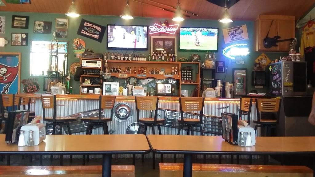 Cousin Vinnies Family Sports Restaurant | restaurant | 10700 US-441 #101, Leesburg, FL 34788, USA | 3522532442 OR +1 352-253-2442